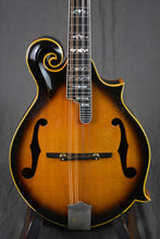 Load image into Gallery viewer, 1970s Gibson F-5