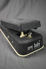 Load image into Gallery viewer, 1970s Jen Cry Baby Super 250.422 (White Fasel)