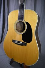 Load image into Gallery viewer, 1971 Martin D-35
