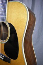 Load image into Gallery viewer, 1971 Martin D-35