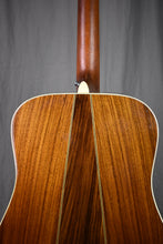 Load image into Gallery viewer, 1971 Martin D-35