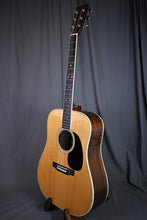 Load image into Gallery viewer, 1971 Martin D-35