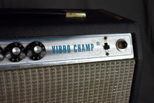 Load image into Gallery viewer, 1974 Fender Vibro Champ