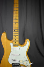 Load image into Gallery viewer, 1974 Greco SE550 w/ Maxon pickups