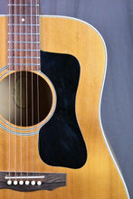 Load image into Gallery viewer, 1974 Guild G-37 Blonde