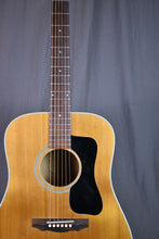 Load image into Gallery viewer, 1974 Guild G-37 Blonde
