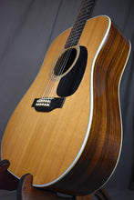 Load image into Gallery viewer, 1974 Martin D12-28