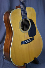 Load image into Gallery viewer, 1975 Martin D-28