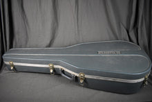 Load image into Gallery viewer, 1975 Martin D-28