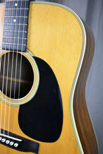 Load image into Gallery viewer, 1975 Martin D-28