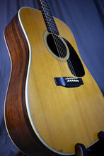 Load image into Gallery viewer, 1975 Martin D-28