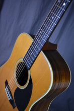 Load image into Gallery viewer, 1975 Martin D-28
