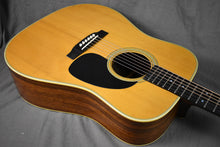 Load image into Gallery viewer, 1975 Martin D-28