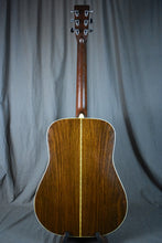 Load image into Gallery viewer, 1975 Martin D-28
