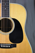 Load image into Gallery viewer, 1976 Martin D-35