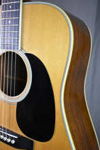 Load image into Gallery viewer, 1976 Martin D-35