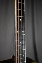 Load image into Gallery viewer, 1976 Martin D-35