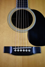 Load image into Gallery viewer, 1976 Martin D-35