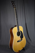 Load image into Gallery viewer, 1976 Martin D-35