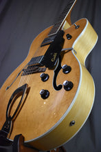 Load image into Gallery viewer, 1979 Guild X-175 Manhattan