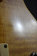 Load image into Gallery viewer, 1979 Washburn Falcon Natural