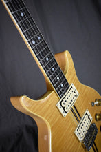 Load image into Gallery viewer, 1979 Washburn Falcon Natural