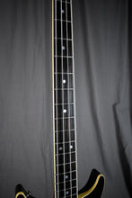 Load image into Gallery viewer, 1980 Washburn Vulture II Bass