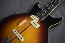 Load image into Gallery viewer, 1980 Washburn Vulture II Bass