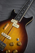 Load image into Gallery viewer, 1980 Washburn Vulture II Bass