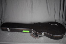 Load image into Gallery viewer, 1981 Westbury Deluxe