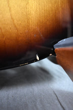 Load image into Gallery viewer, 1981 Westbury Deluxe