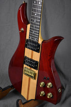 Load image into Gallery viewer, 1985 Quest Stereo Guitar