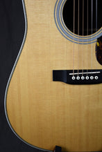 Load image into Gallery viewer, 2002 Martin HD-28