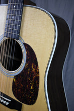 Load image into Gallery viewer, 2002 Martin HD-28