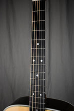 Load image into Gallery viewer, 2002 Martin HD-28