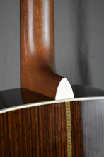Load image into Gallery viewer, 2002 Martin HD-28