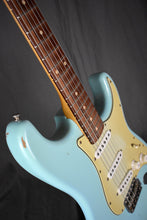 Load image into Gallery viewer, 2003 Fender Custom Shop ’60 Stratocaster Relic Daphne Blue