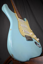 Load image into Gallery viewer, 2003 Fender Custom Shop ’60 Stratocaster Relic Daphne Blue