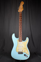 Load image into Gallery viewer, 2003 Fender Custom Shop ’60 Stratocaster Relic Daphne Blue