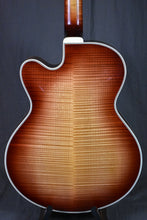 Load image into Gallery viewer, 2004 Buscarino Monarch