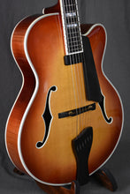 Load image into Gallery viewer, 2004 Buscarino Monarch