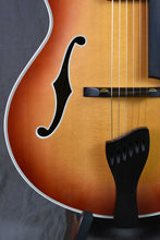 Load image into Gallery viewer, 2004 Buscarino Monarch