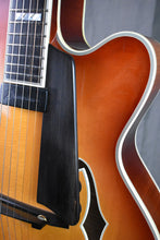 Load image into Gallery viewer, 2004 Buscarino Monarch