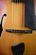 Load image into Gallery viewer, 2004 Buscarino Monarch