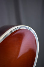 Load image into Gallery viewer, 2004 Buscarino Monarch