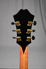 Load image into Gallery viewer, 2004 Buscarino Monarch