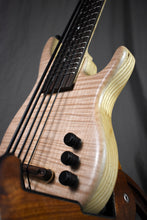 Load image into Gallery viewer, 2010s Kala California U-Bass Big Leaf Maple 5-String Fretted