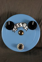 Load image into Gallery viewer, 2010s Kingston Orbiter SST Fuzz