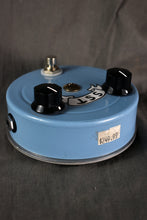 Load image into Gallery viewer, 2010s Kingston Orbiter SST Fuzz