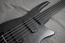 Load image into Gallery viewer, 2010s NS Designs CR5 Radius Fretless